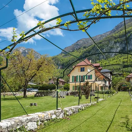 Maison Des Sources Villa